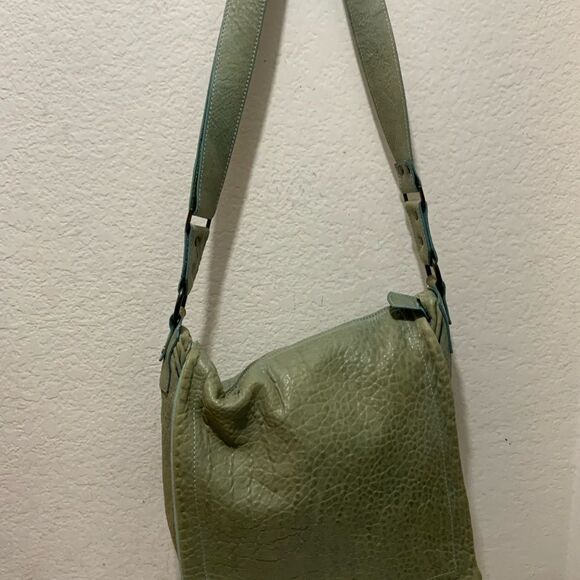 Gianni Notaro Women's Genuine Leather  messenger  bag Distressed light  Blue - Picture 1 of 16